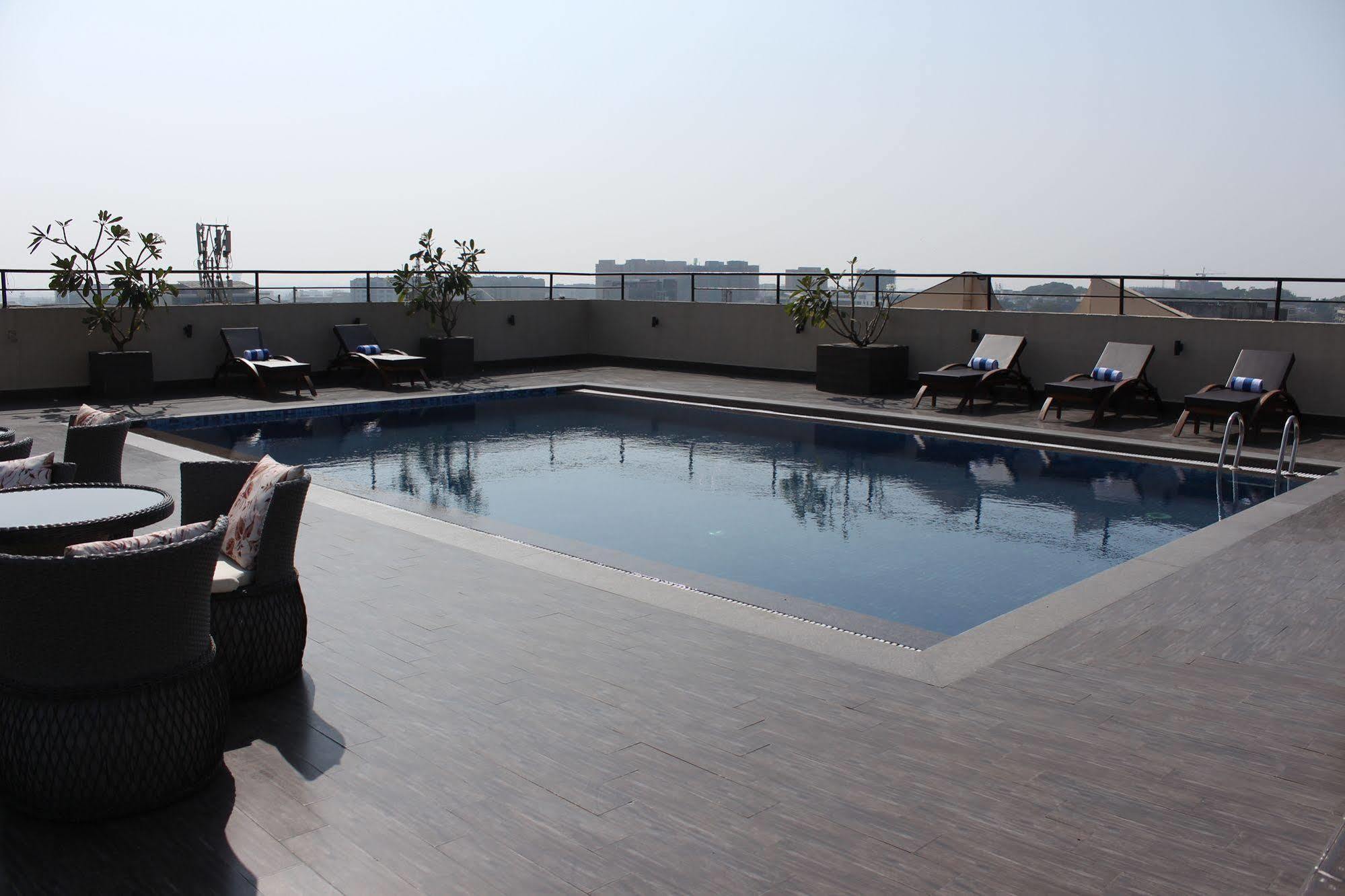 Goldfinch Hotel מומביי מראה חיצוני תמונה